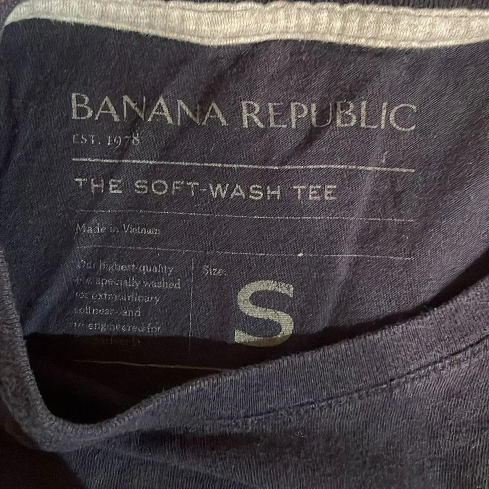 Banana Republic men’s the soft wash tee